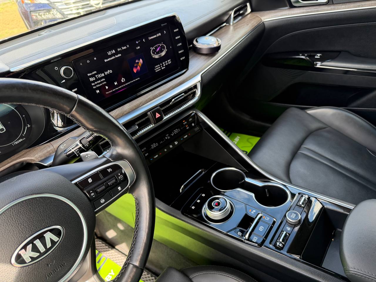 Фото автомобиля 12