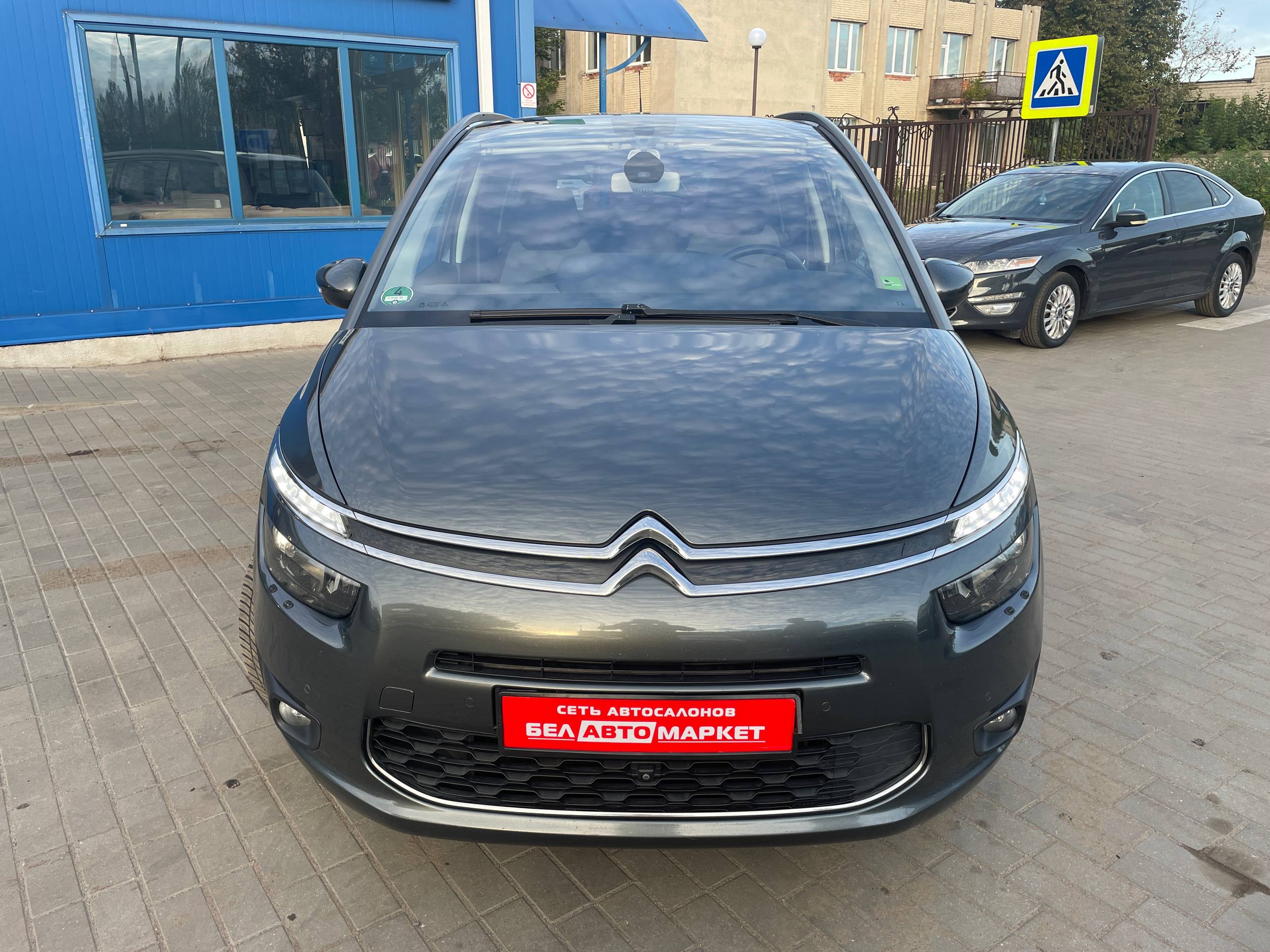Фото автомобиля 3