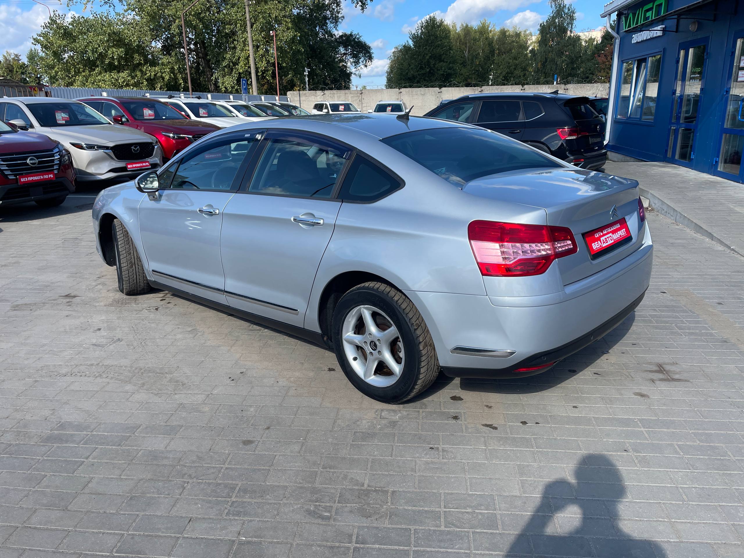 Фото автомобиля 7