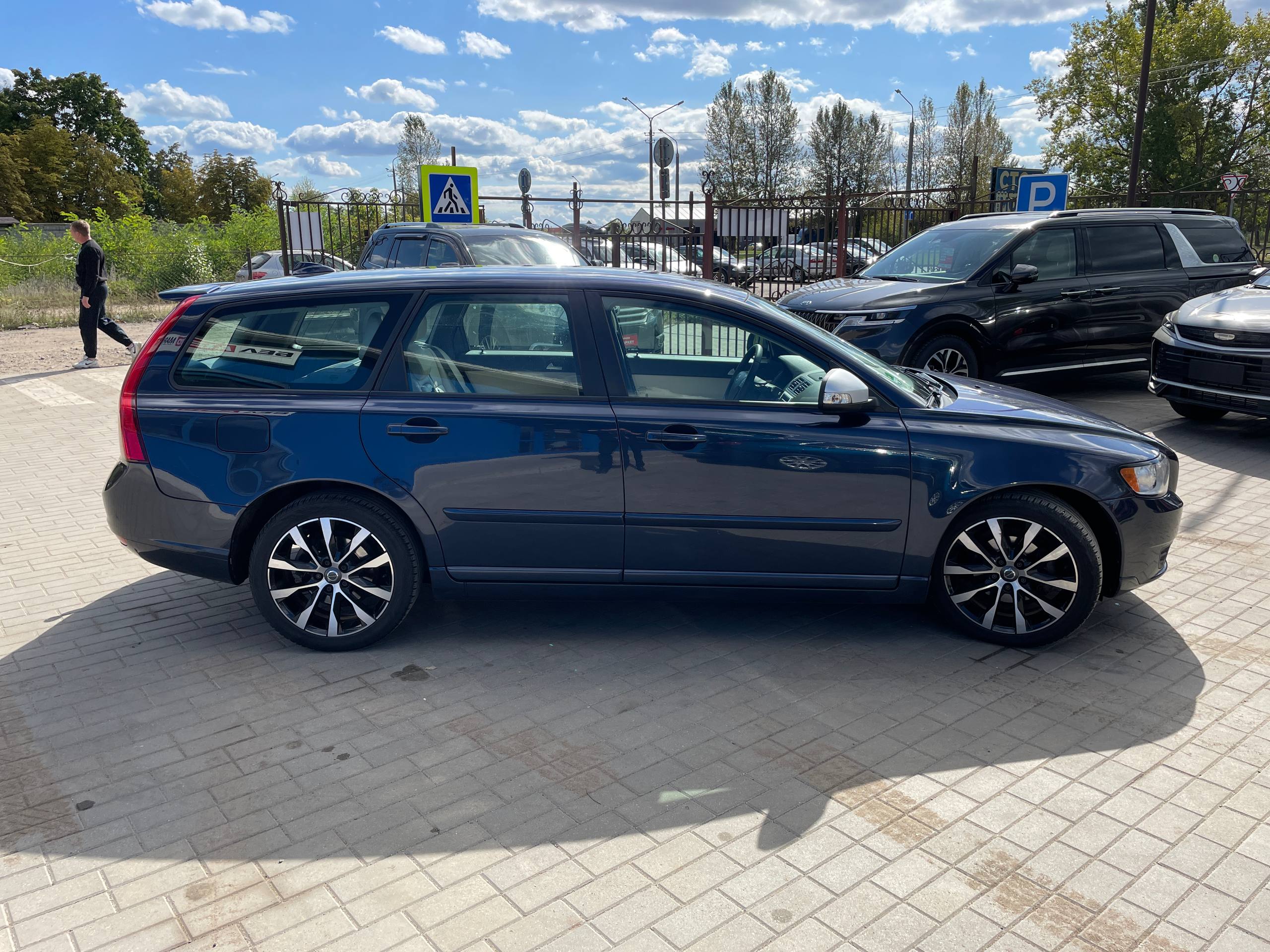 Фото автомобиля 2