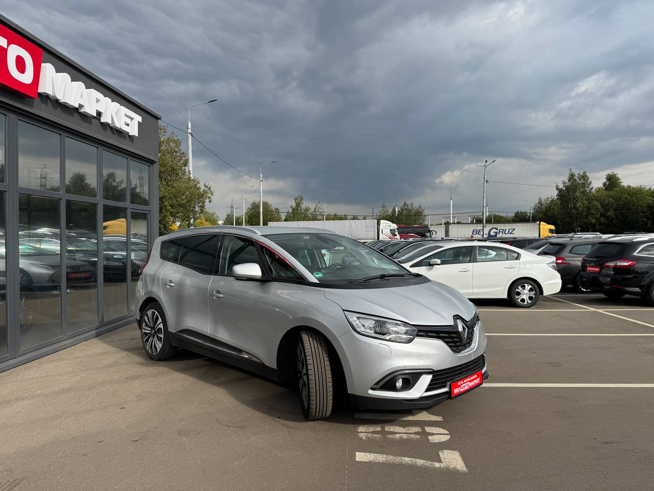Фото автомобиля 2