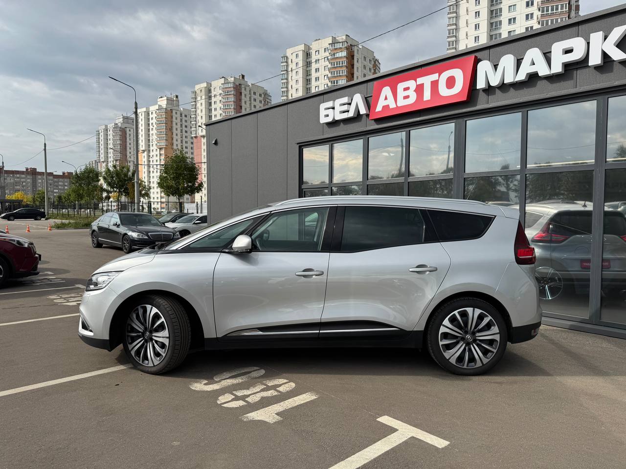 Фото автомобиля 7