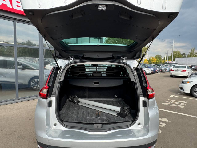 Фото автомобиля 19