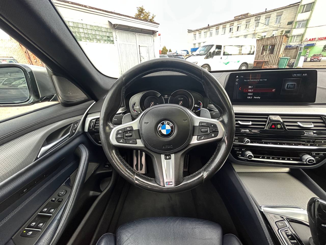 Фото автомобиля 12