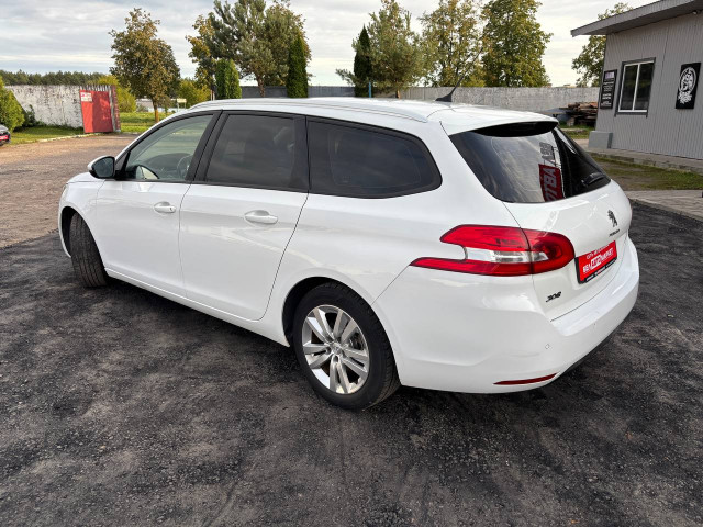 Фото автомобиля 6