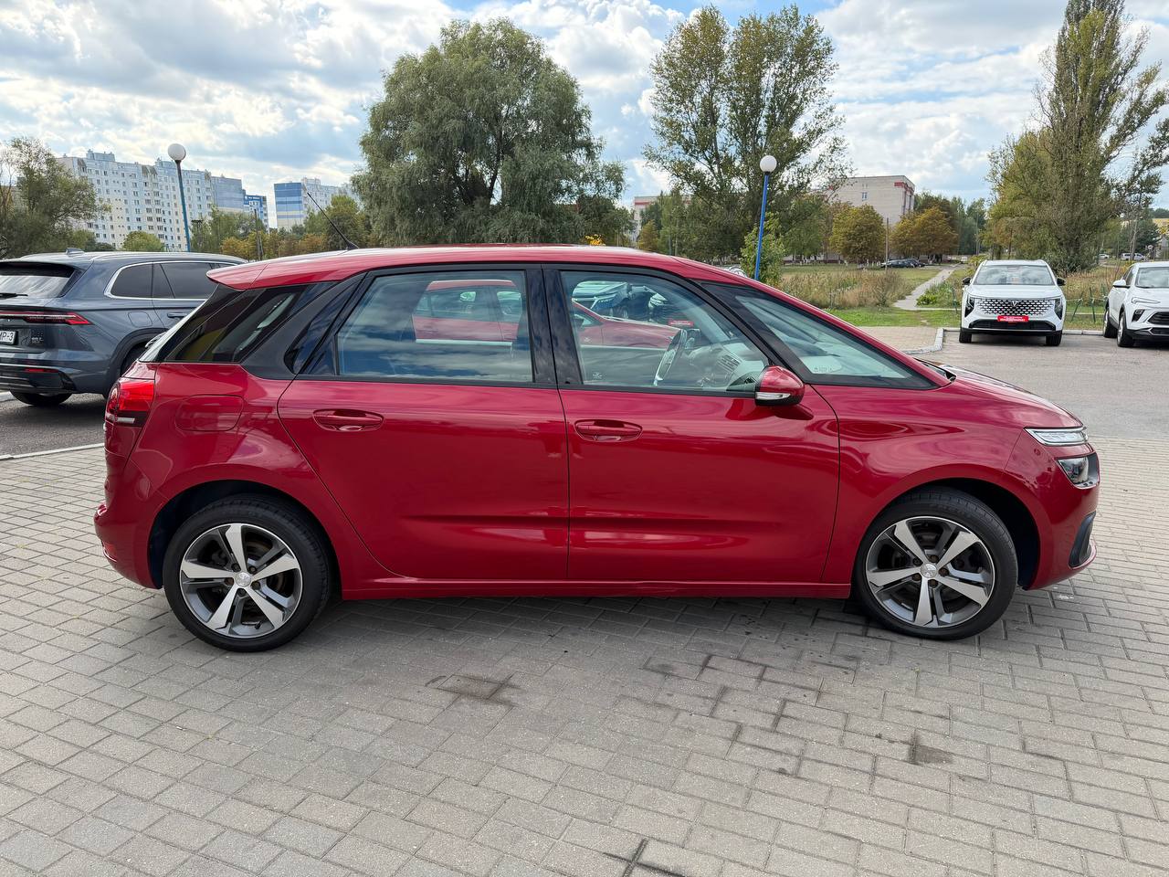 Фото автомобиля 3
