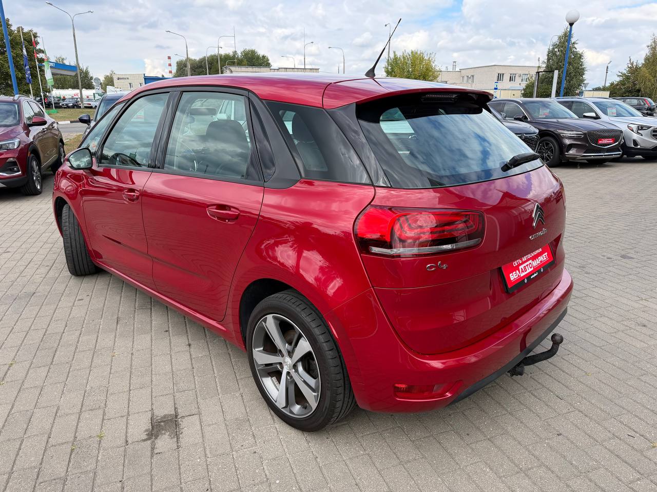 Фото автомобиля 6