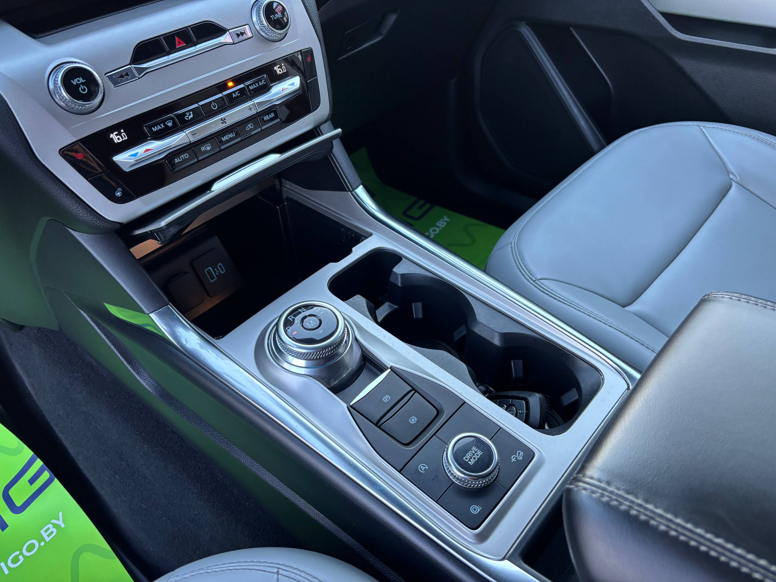 Фото автомобиля 12