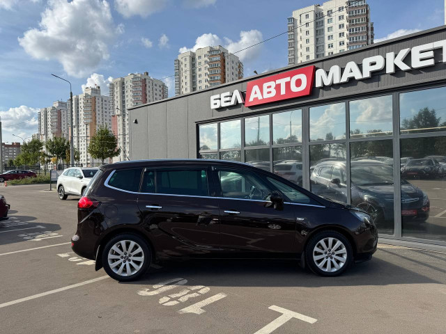 Фото автомобиля 3