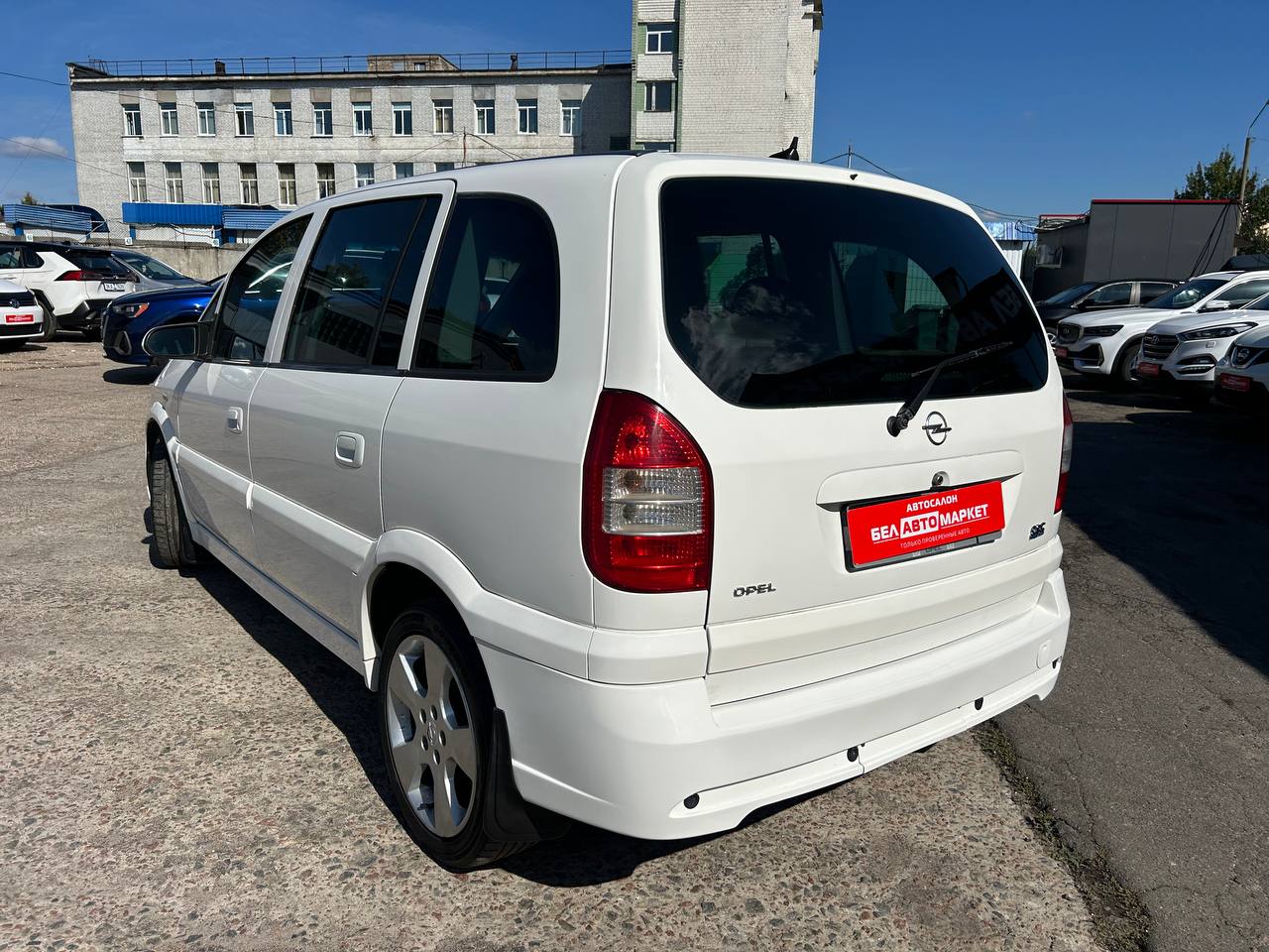 Фото автомобиля 6