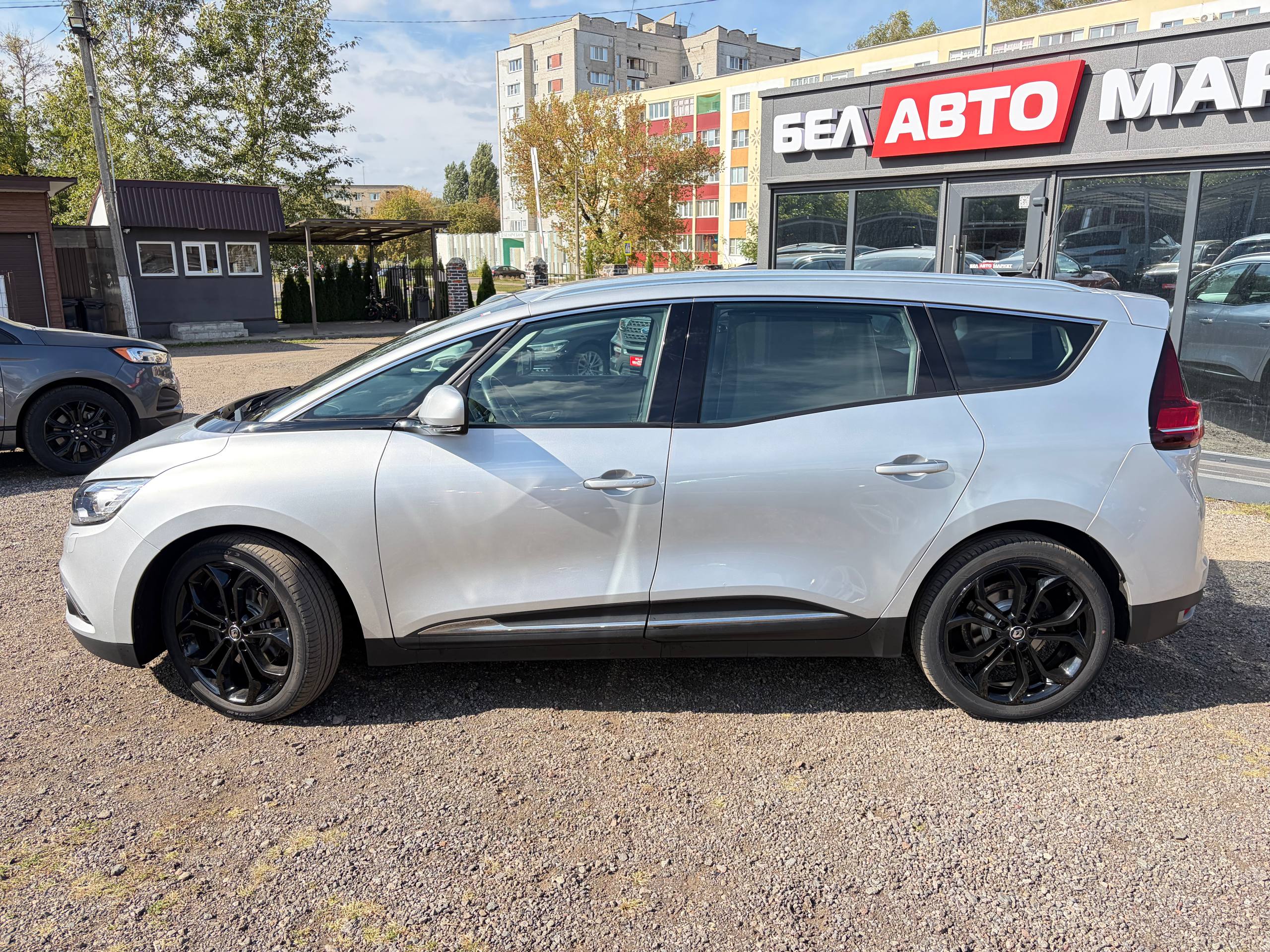Фото автомобиля 7