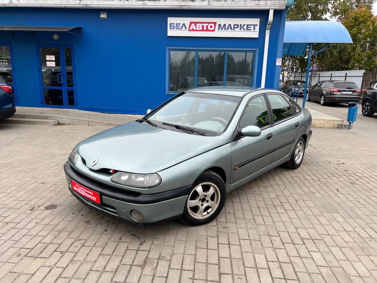 авто с пробегом renault laguna 1999
