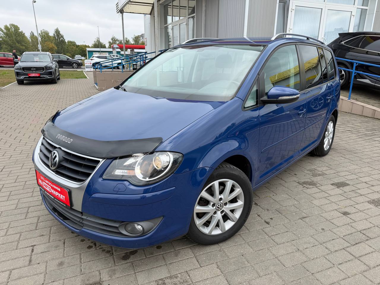 авто с пробегом volkswagen touran 2010