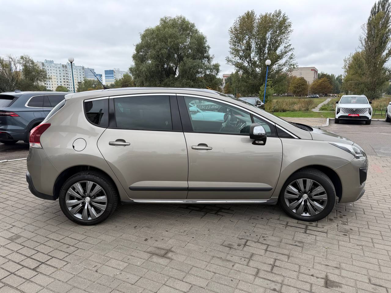 Фото автомобиля 3