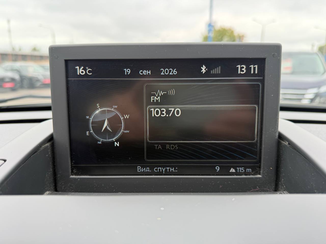 Фото автомобиля 12