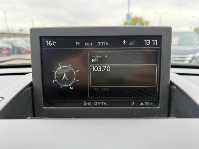 Фото автомобиля 12