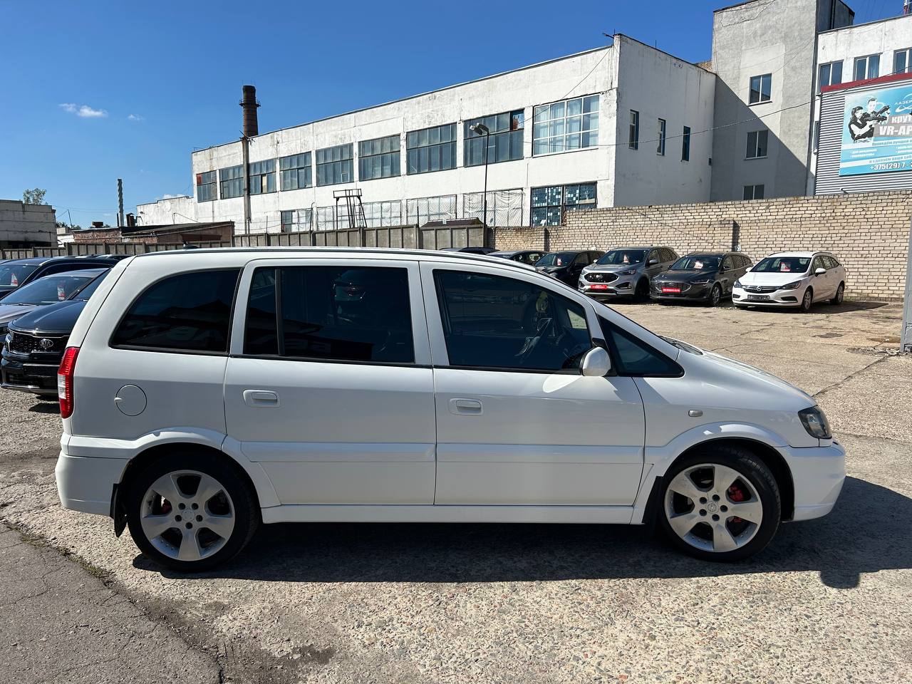 Фото автомобиля 3