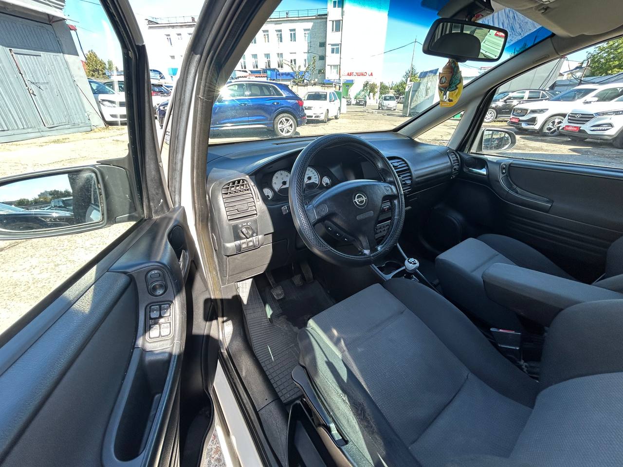 Фото автомобиля 7