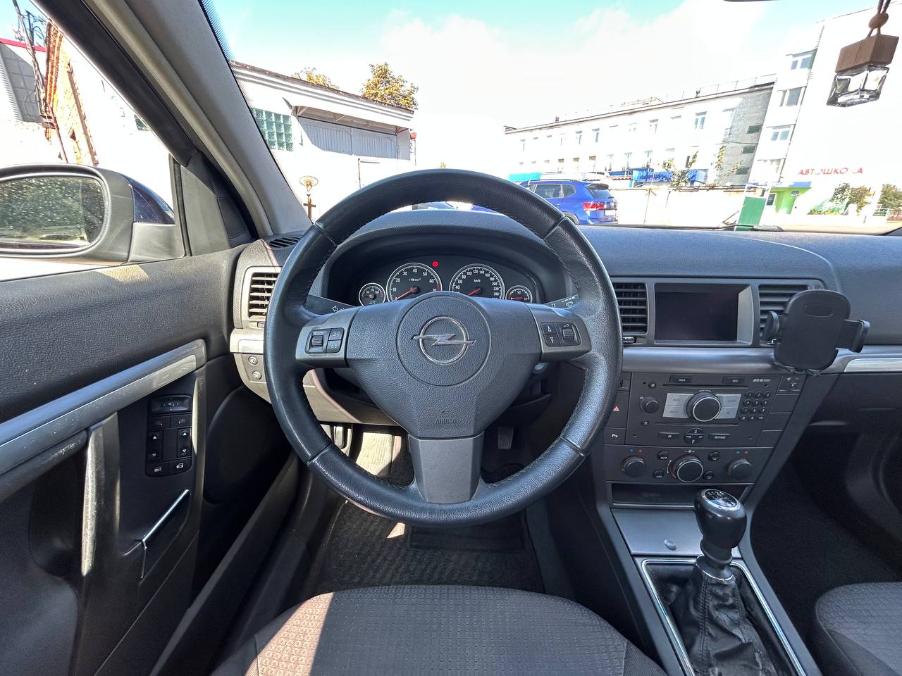 Фото автомобиля 12