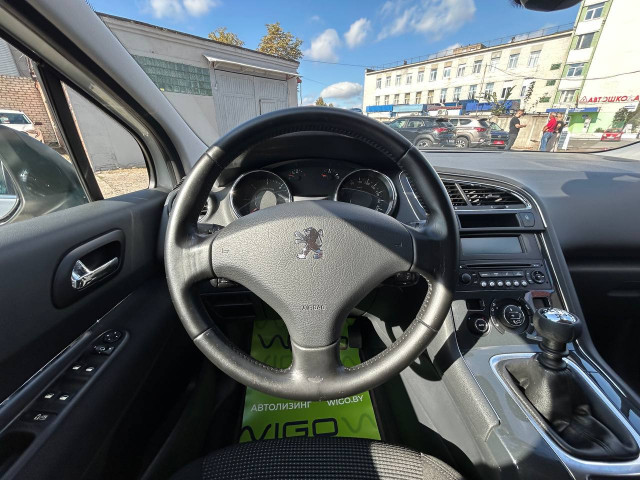 Фото автомобиля 12
