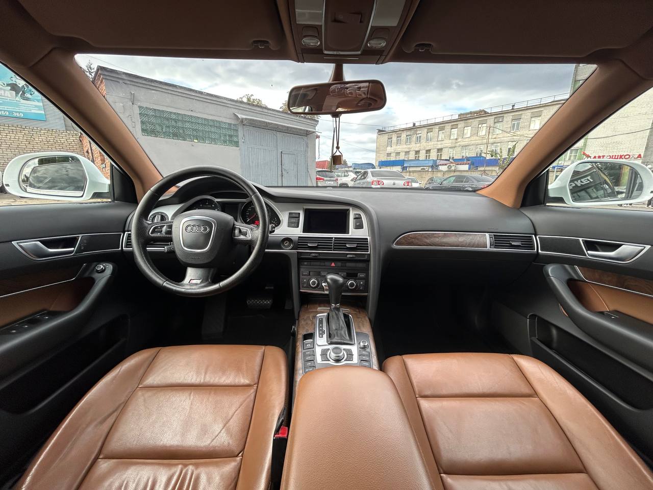 Фото автомобиля 11