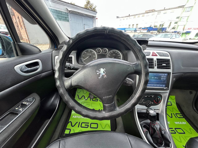 Фото автомобиля 12