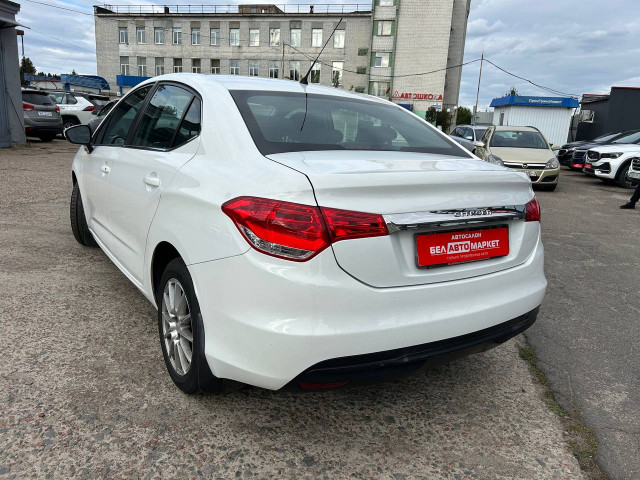 Фото автомобиля 6
