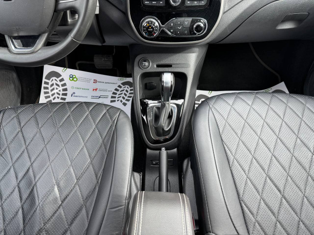 Фото автомобиля 12