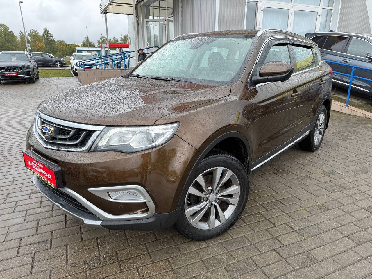 авто с пробегом geely atlas 2019