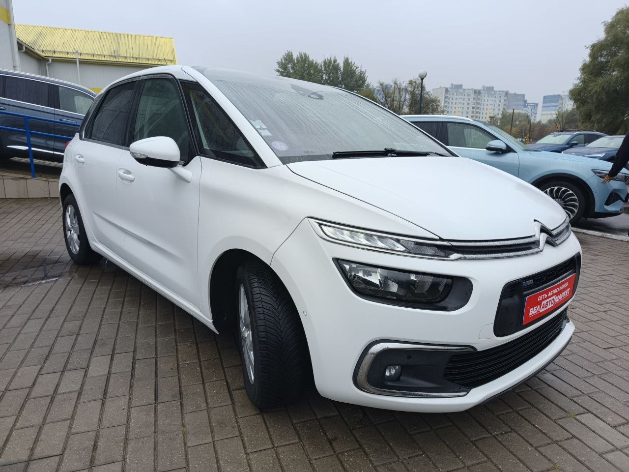 Фото автомобиля 2