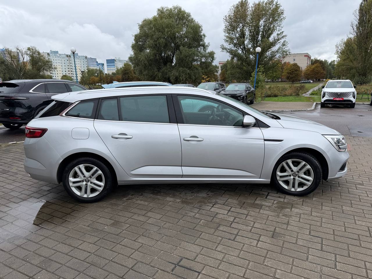 Фото автомобиля 3