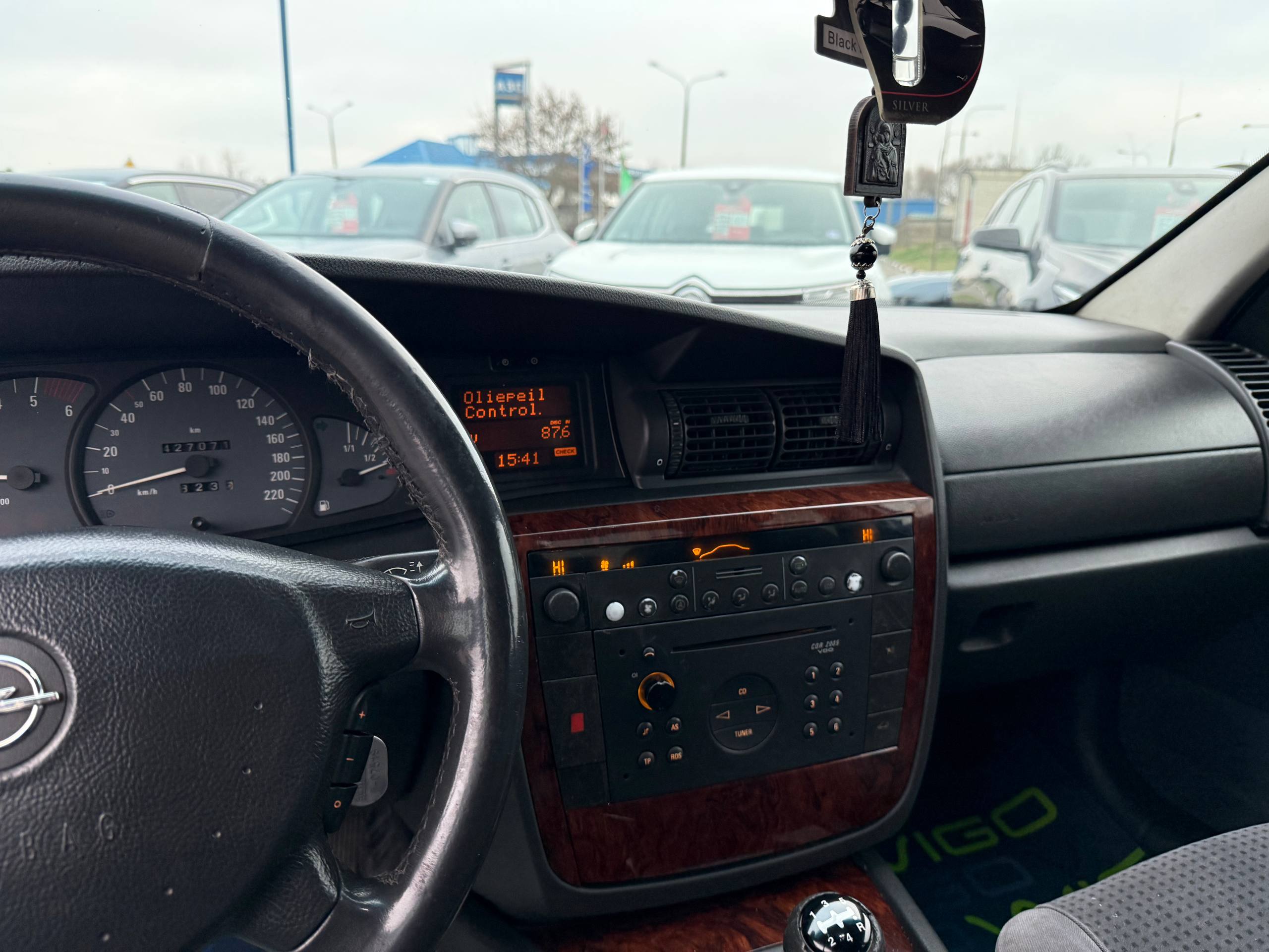 Фото автомобиля 12