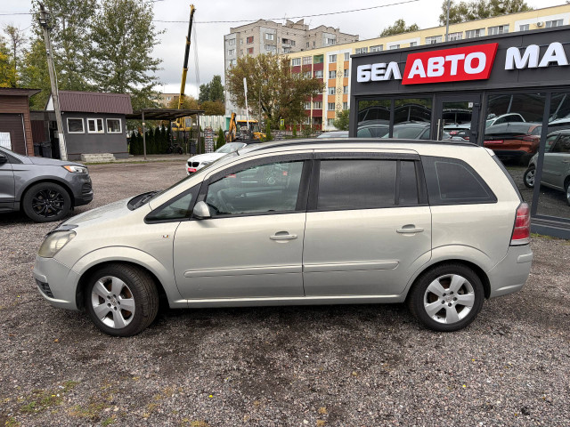 Фото автомобиля 8