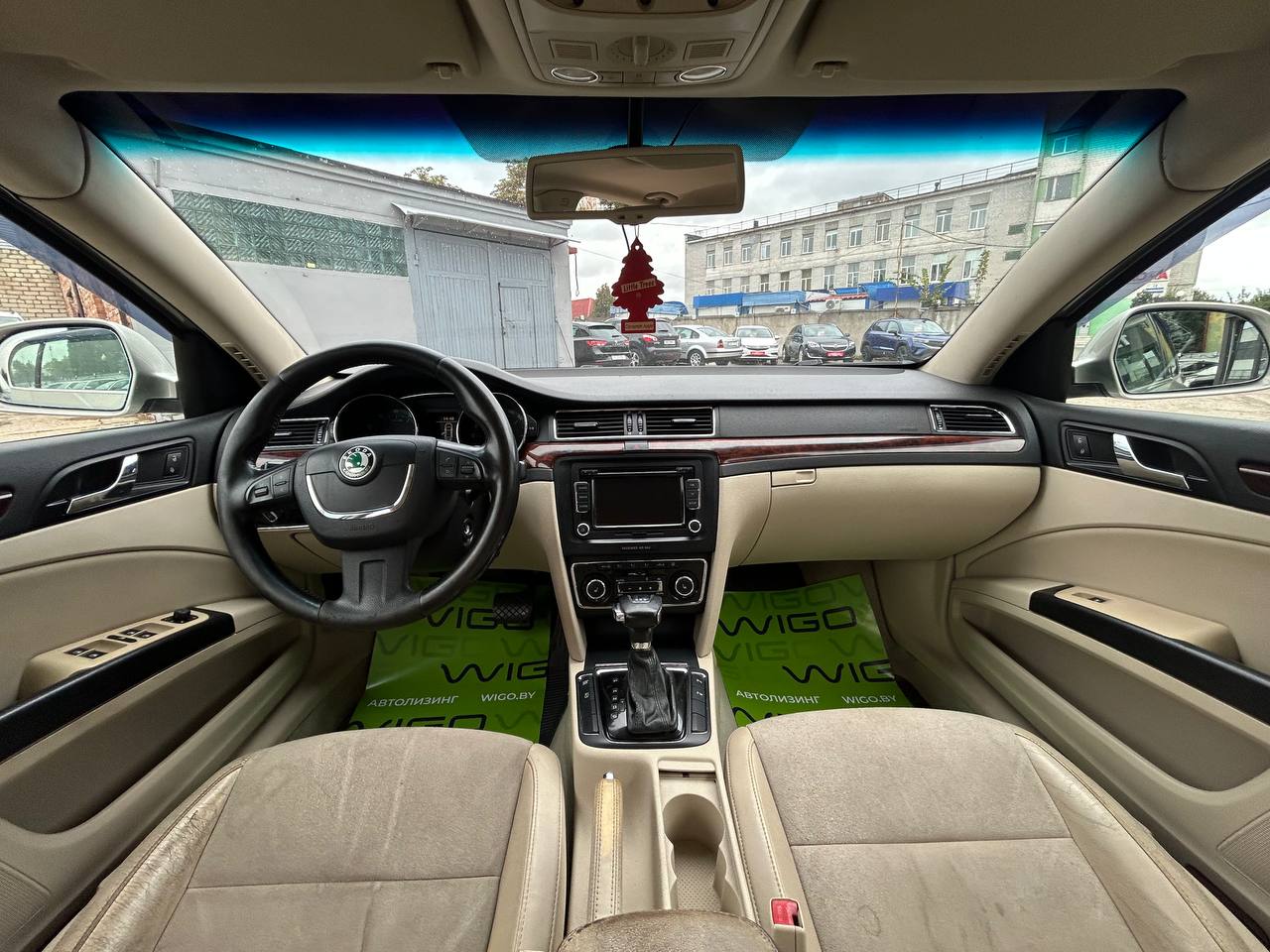 Фото автомобиля 11