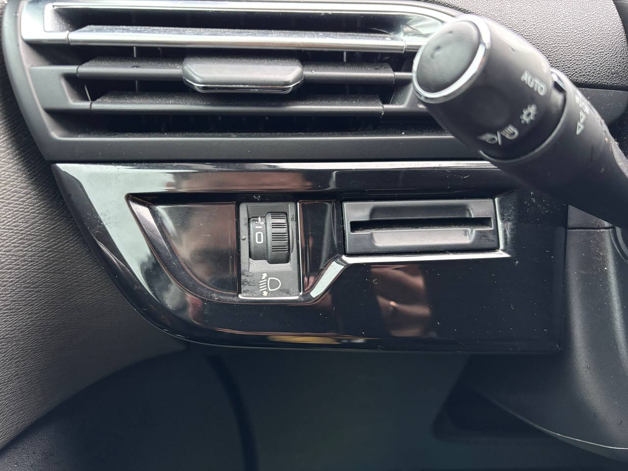 Фото автомобиля 13