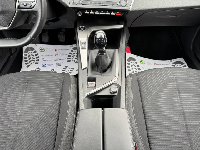 Фото автомобиля 12