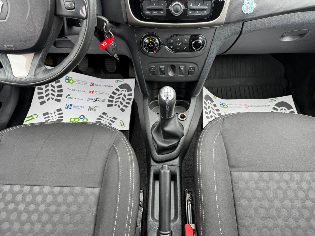 Фото автомобиля 12