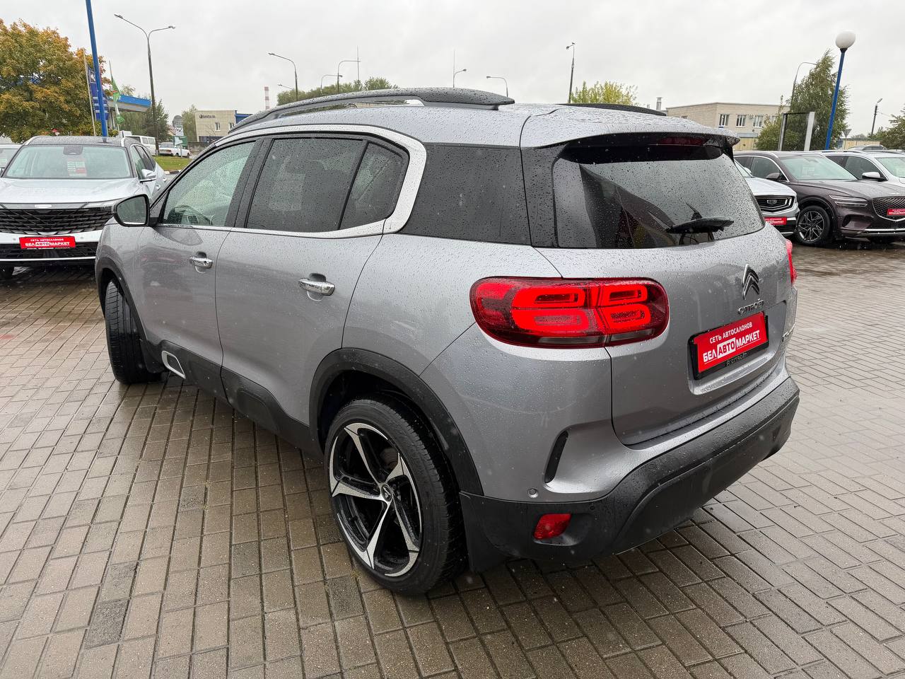 Фото автомобиля 6