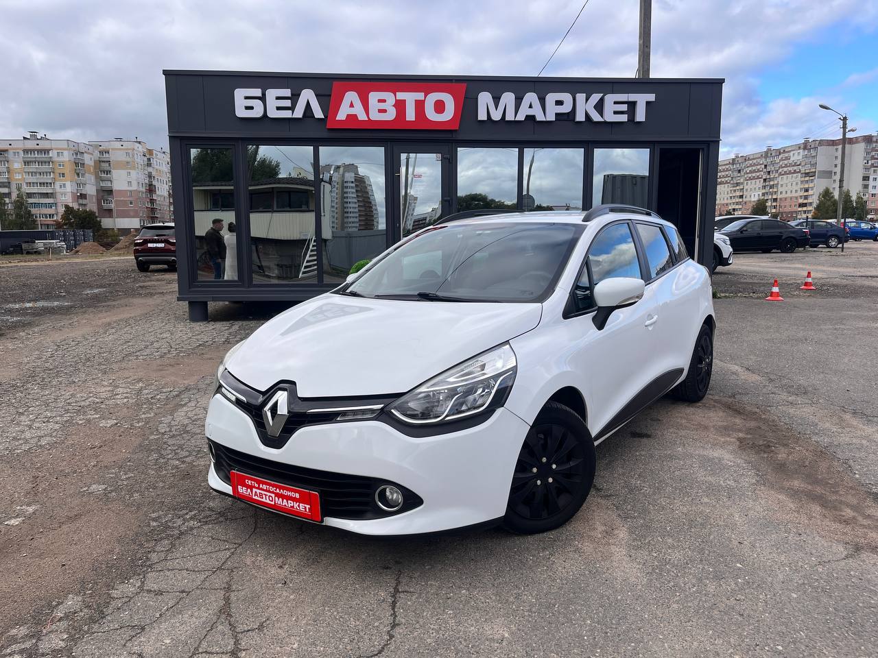 авто с пробегом renault clio 2015