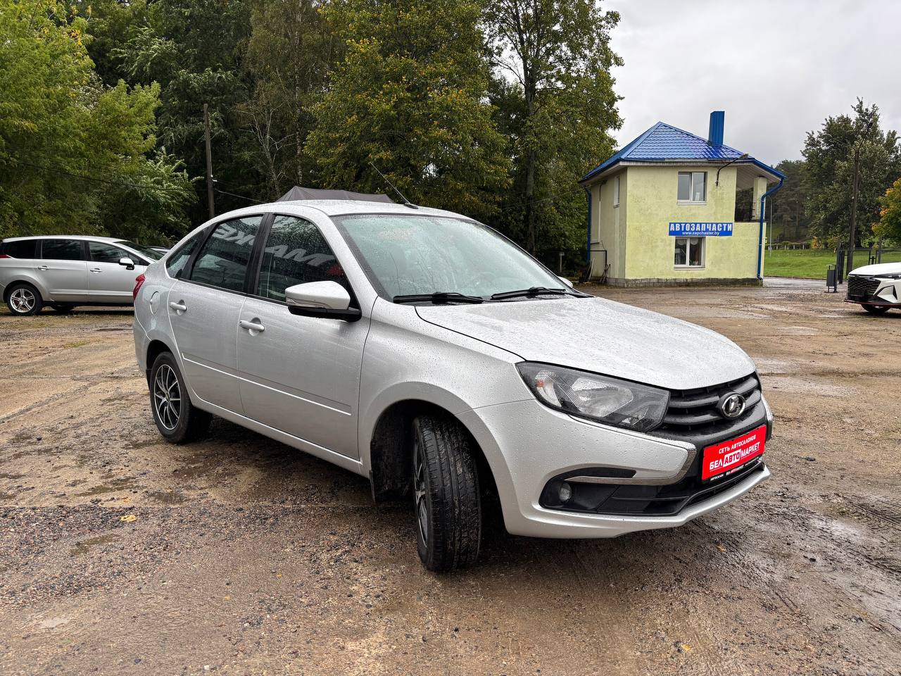 Фото автомобиля 2