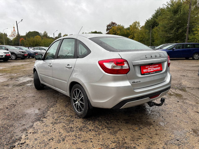 Фото автомобиля 6