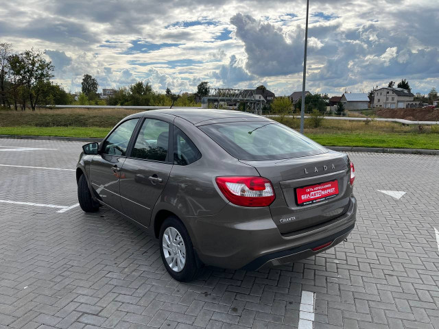 Фото автомобиля 6
