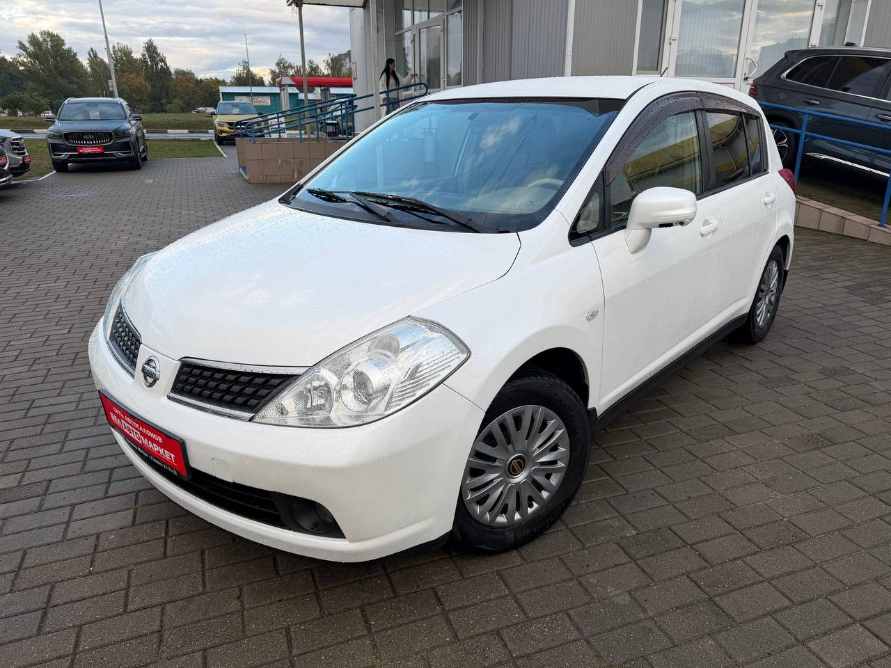 авто с пробегом nissan tiida 2007
