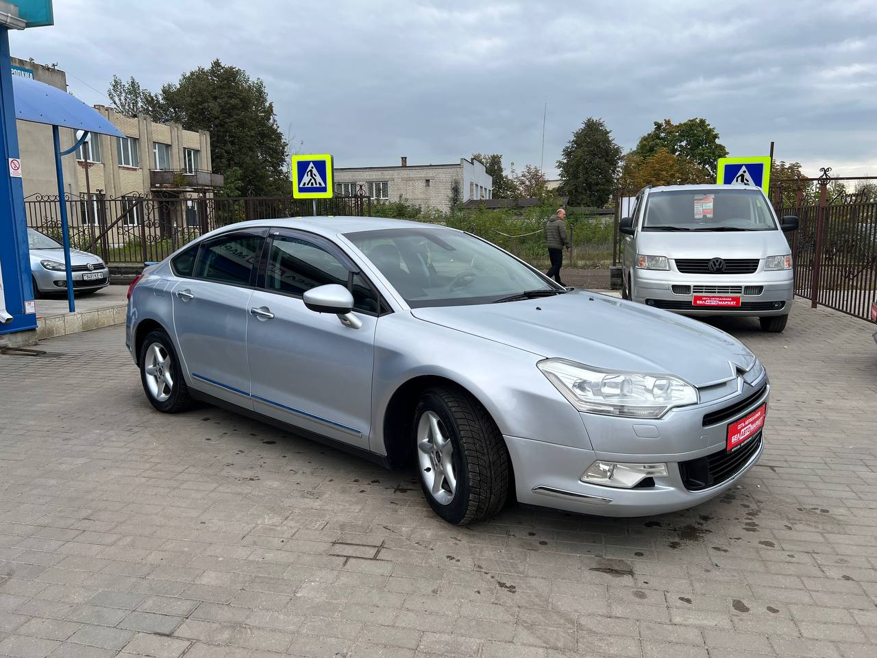 Фото автомобиля 2