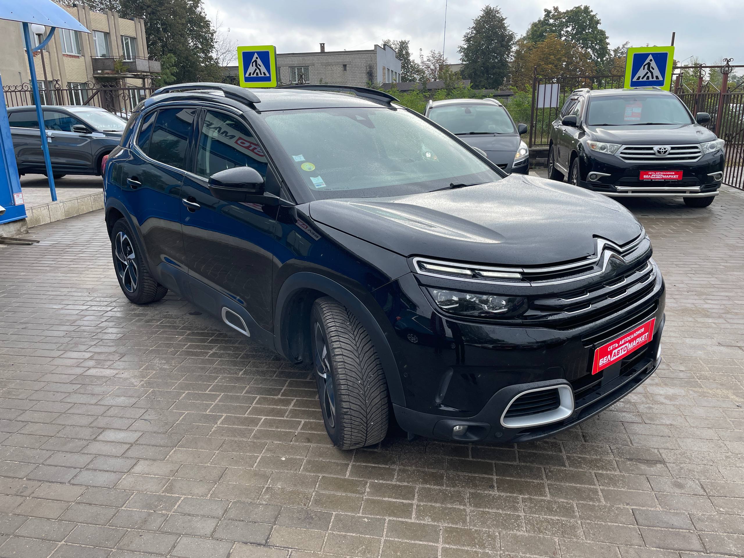 Фото автомобиля 3