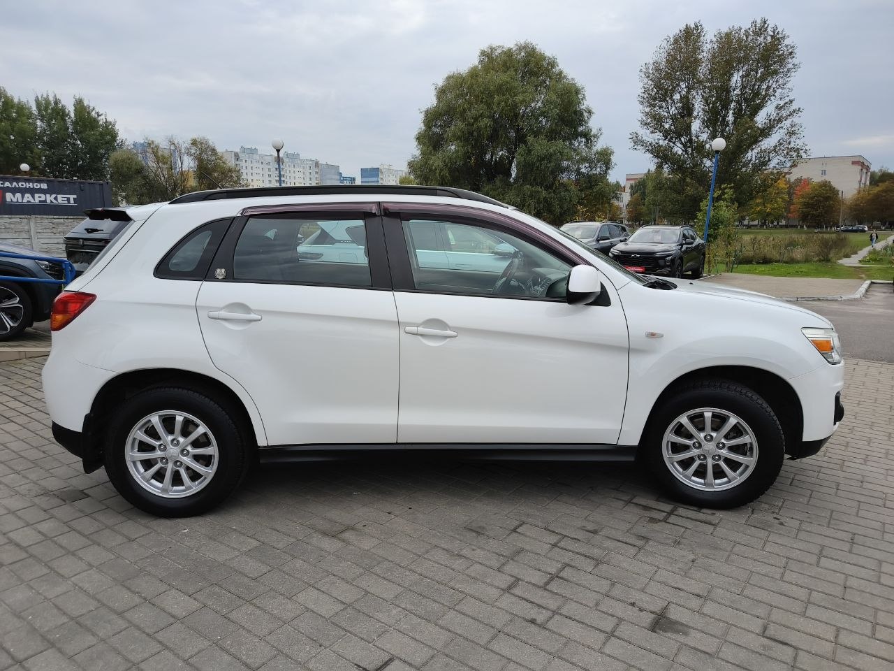 Фото автомобиля 3
