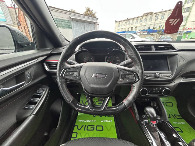 Фото автомобиля 12