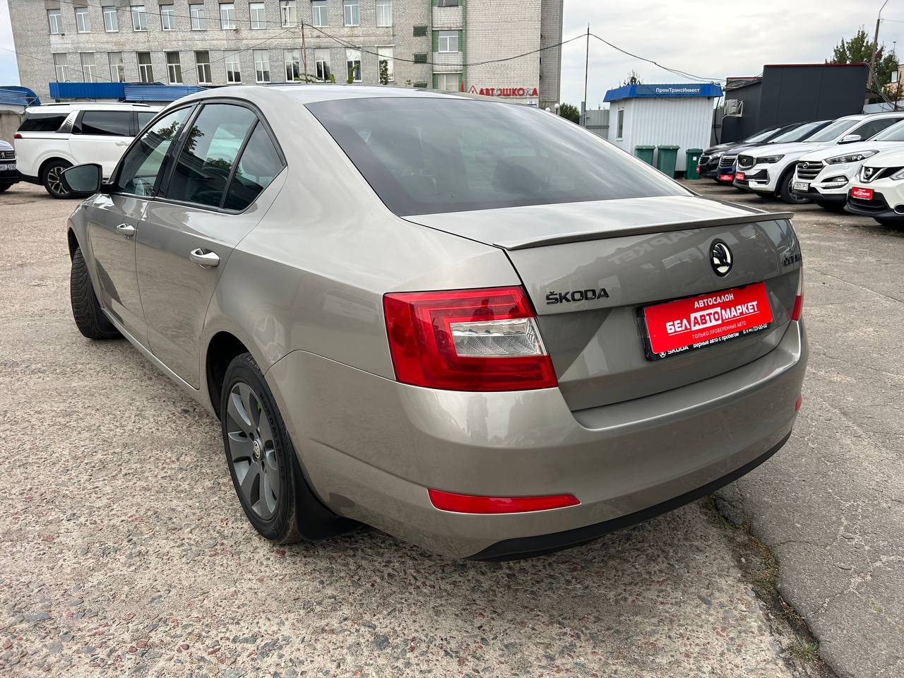 Фото автомобиля 6