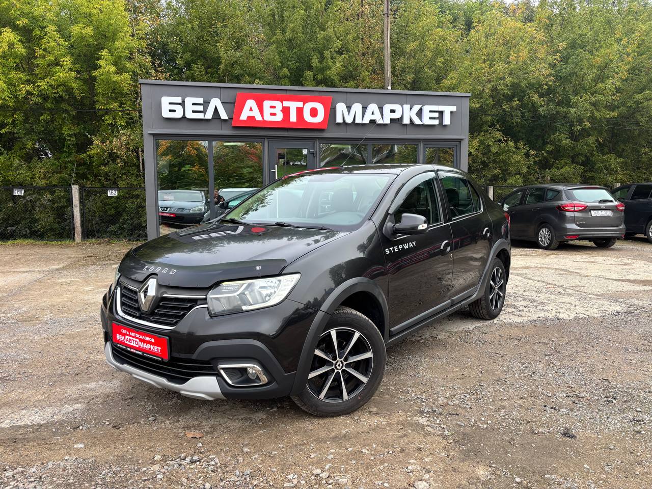 авто с пробегом renault Logan Stepway 2019