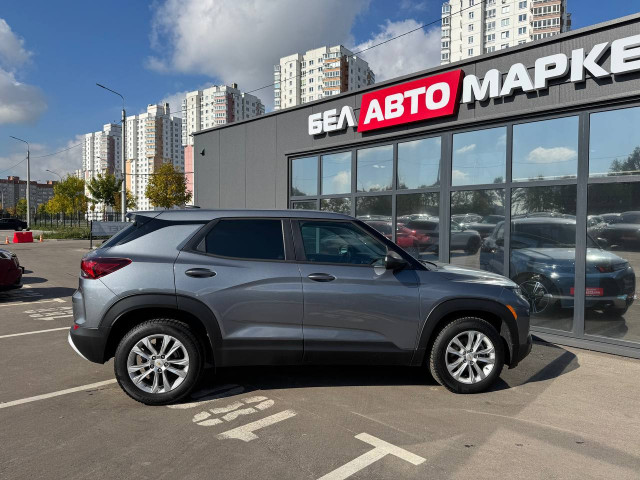 Фото автомобиля 3